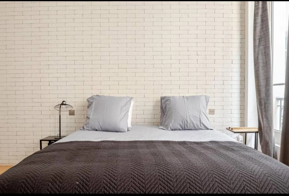 Apartment Chic Stay Near Louvre & Eiffel Tour Paris